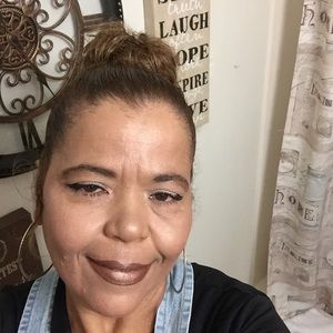 Meet your Posher, Alba